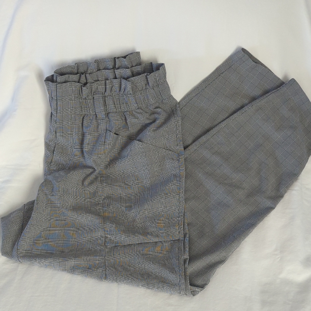 Athleta Skyline Plaid Pant | Lightweight Travel Trousers | Gray
